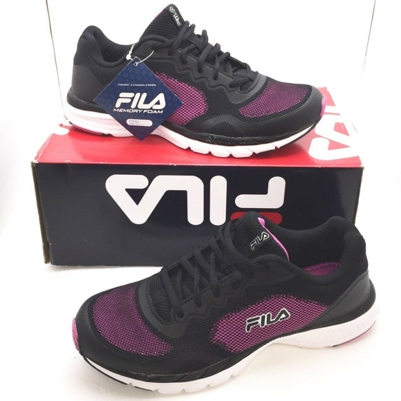 **SOLD**  Womens FILA Tennis Running Shoes Sneaker - Picture 3 of 8
